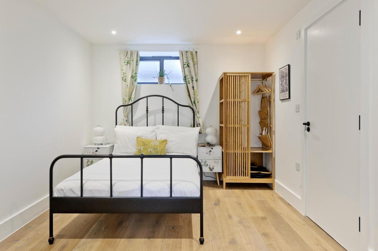 Luxury One Bedroom Greenwich Studio Apartment Near Canary Wharf By Underthedoormat London Exterior photo